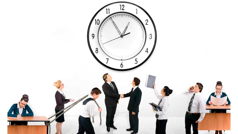 trabajos regulados por el derecho laboral